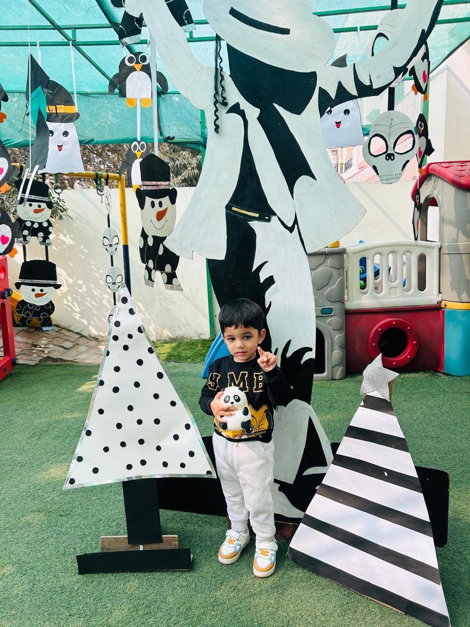 Little Kingdom School Jaipur Student Activity Photo 42